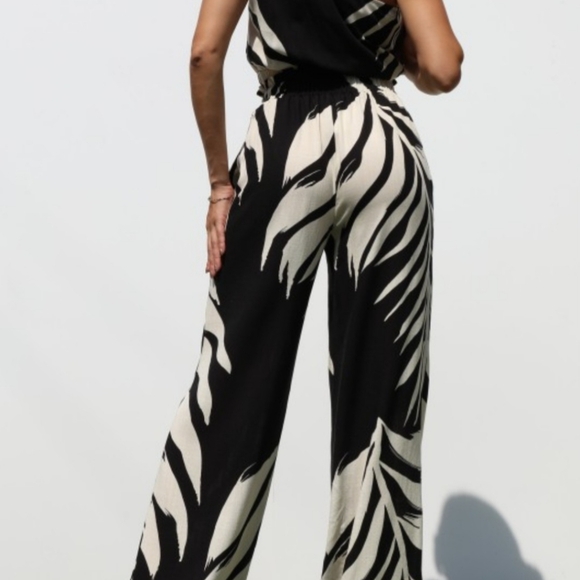 Gracefully Bold One-Shoulder Two-Piece Set - Picture 6 of 6